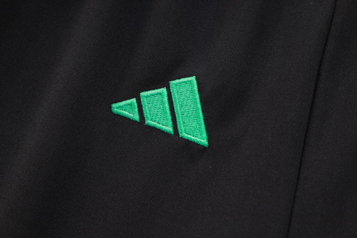 23-24 Bayern High Quality Half Pull Tracksuit