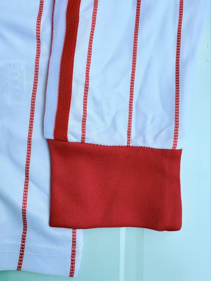 1982-1983 Hamburger Home Long sleeves Retro Soccer Jersey