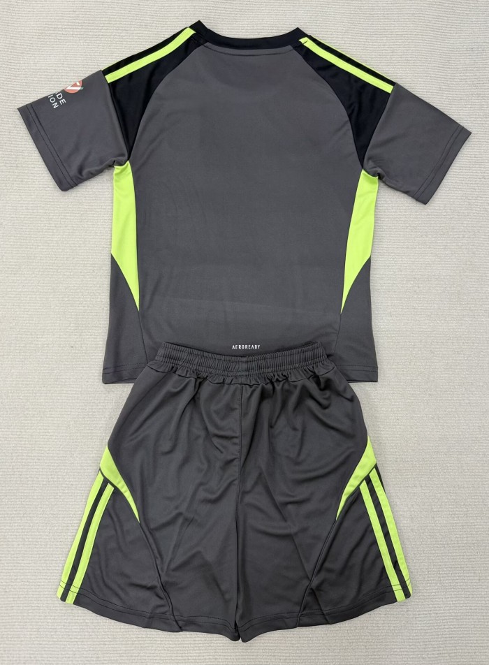 25-26 Aston Villa Black Goalkeeper Adult Suit 1:1 Thai Quality