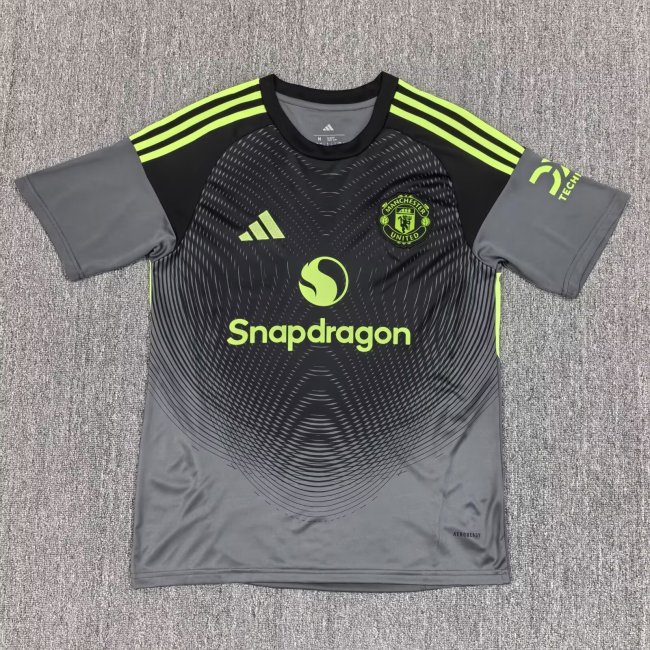 25-26 Man Utd Black Goalkeeper Fans Soccer Jersey