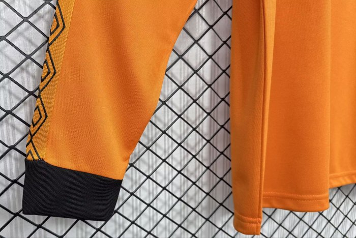 1980-1981 Wolves Home Long Sleeve Retro Soccer Jersey
