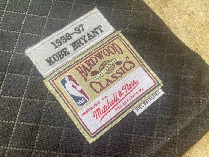 1996-1997 Lakers Bryant #8 Black Retro Top Quality Dense Embroidery NBA Jersey