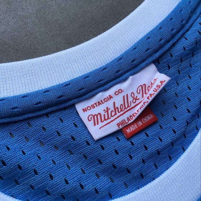 2004-2005 Lakers Bryant #8 Blue Retro Top Quality Dense Embroidery NBA Jersey