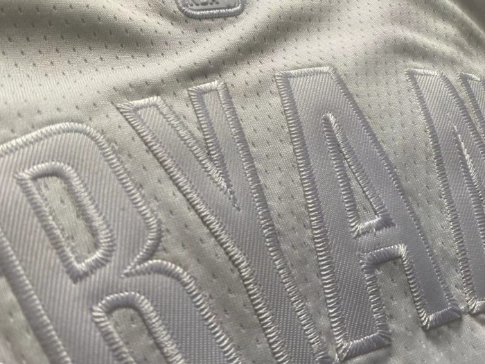 Lakers Bryant #24 White Retro Top Quality Dense Embroidery NBA Jersey