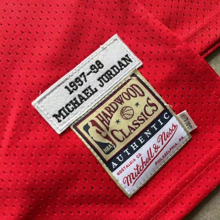1997-1998 NBA Bulls Jordan#23 Red Retro White Top Quality Dense Embroidery Jersey
