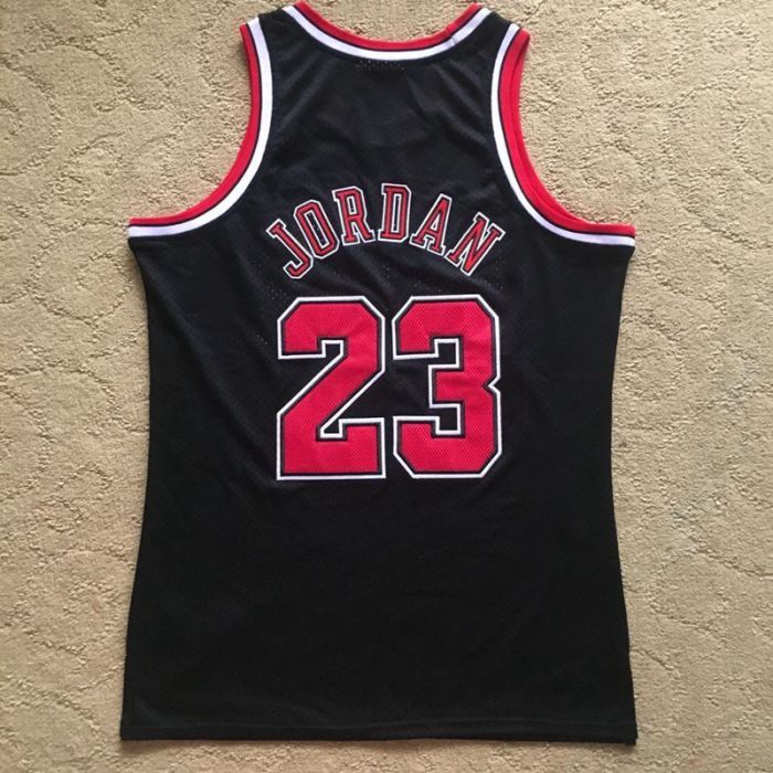 1997-1998 NBA Bulls Jordan#23 Black Retro White Top Quality Dense Embroidery Jersey