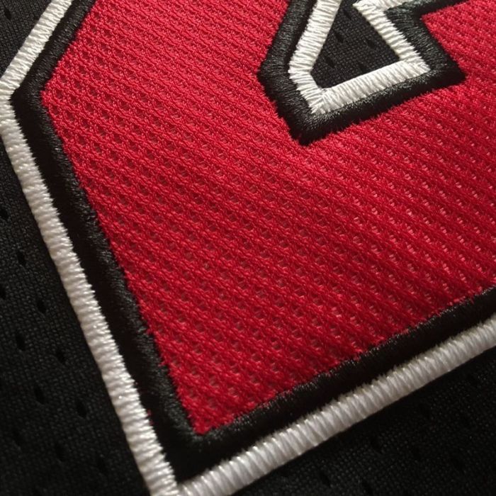 1997-1998 NBA Bulls Jordan#23 Black Retro White Top Quality Dense Embroidery Jersey