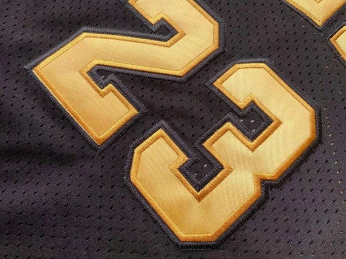 1997-1998 NBA Finals Bulls Jordan#23 Black Top Quality Dense Embroidery Jersey