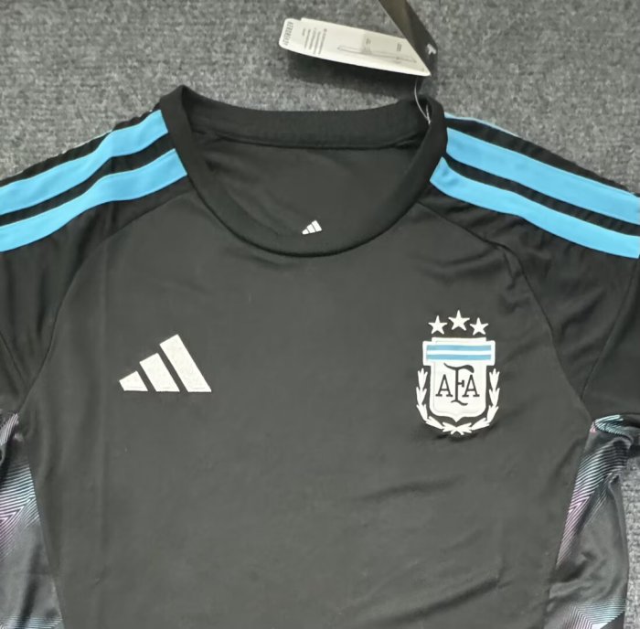 25-26 Argentina GoalKeeper Fans Soccer Jersey
