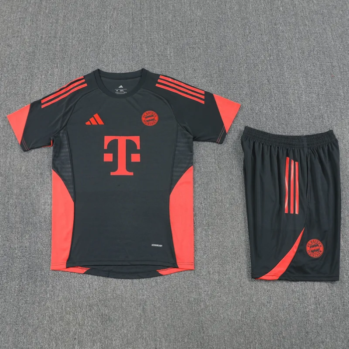 25-26 Bayern High Quality Training Short Suit