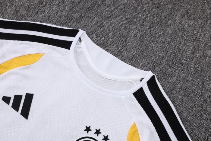 2026 Germany White High Quality Player Version Training Short Suit (球员套装)