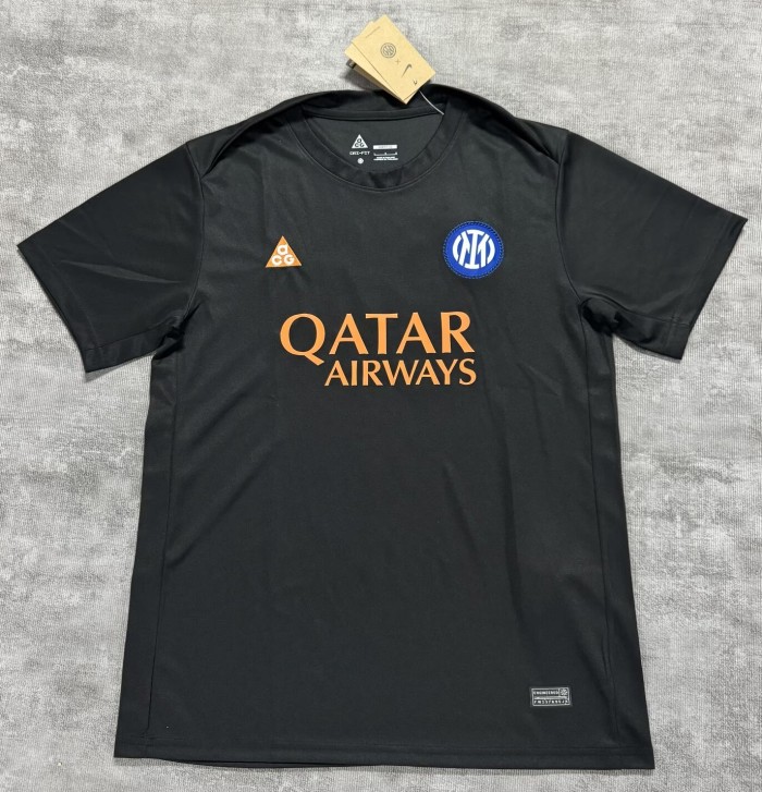 26-27 INT Black Training shirts