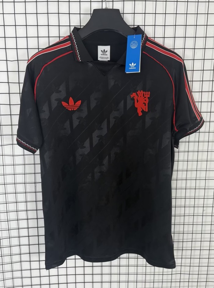 26-27 Man Utd Black Special Edition Training shirts