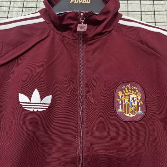 2026 Spain New Pattern Windbreaker