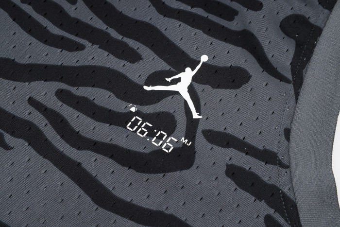 2026 High-Quality Black Vest