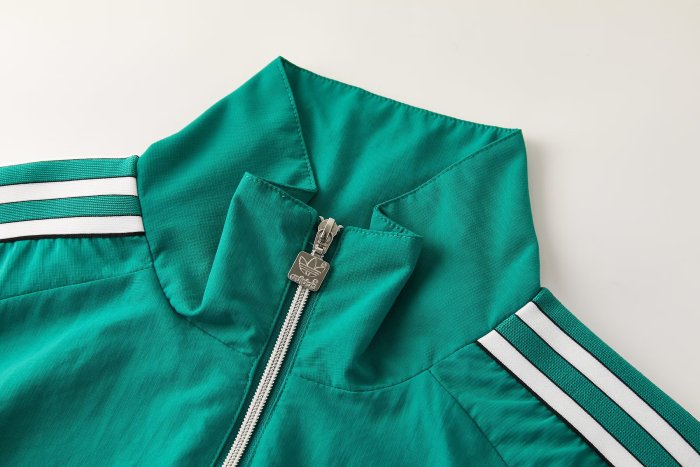 26-27 LIV New Pattern Windbreaker