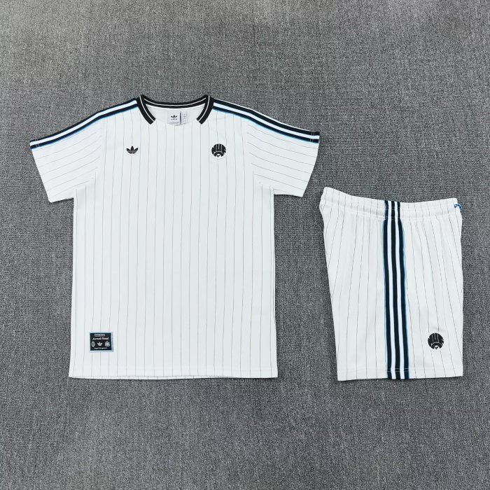 26-27 Newcastle High Quality Training Short Suit