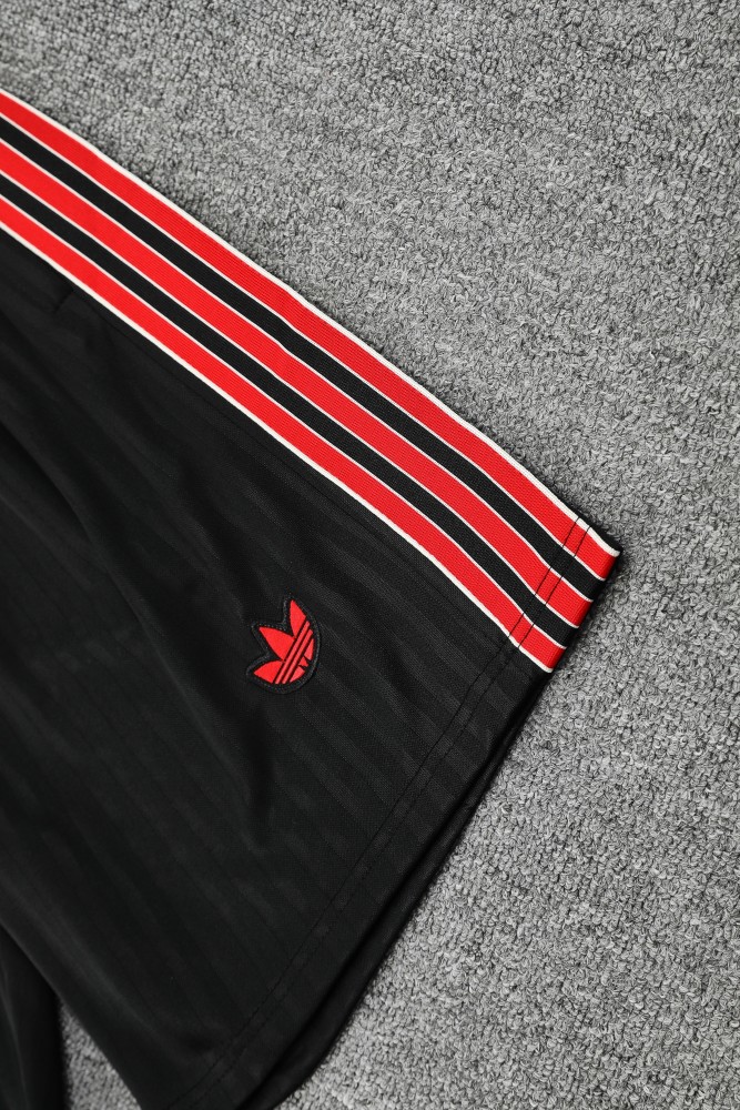 26-27 Man Utd High Quality Tank Top And Shorts Suit