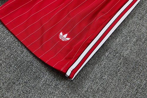 26-27 Man Utd High Quality Tank Top And Shorts Suit