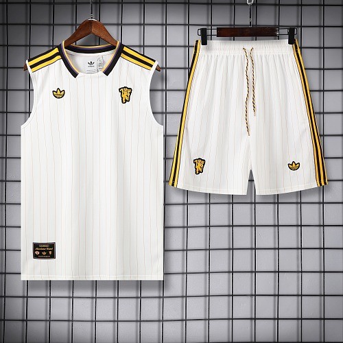 26-27 Man Utd High Quality Tank Top And Shorts Suit