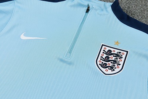 26-27  England High Quality Half Pull Tracksuit