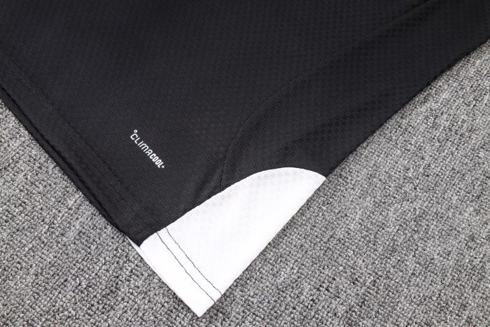 26-27 LIV High Quality Player Version Tank Top And Shorts Suit (球员套装)