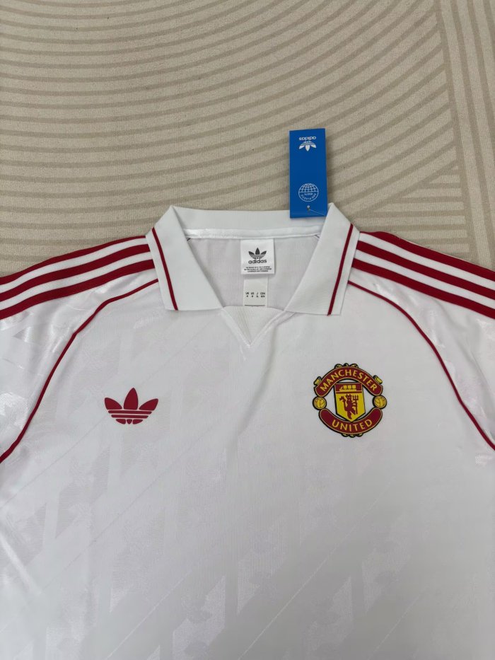 26-27 Man Utd White Special Edition Training shirts
