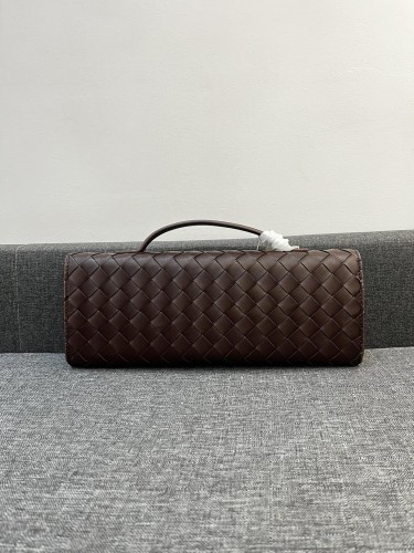 Bottega Veneta Andiamo Clutch 30*13*4cm