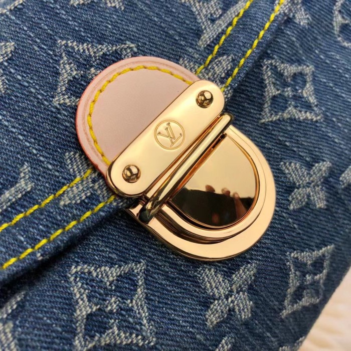 Louis Vuitton M95050 Women Shoulder Bag Size 26*15*9cm