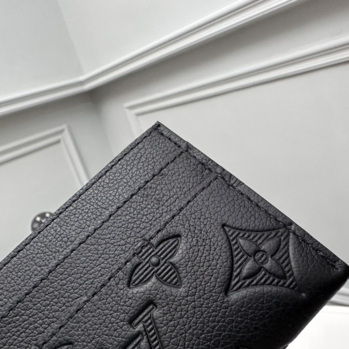 Louis Vuitton M81415 Card Holder Size 11*7*1.5cm