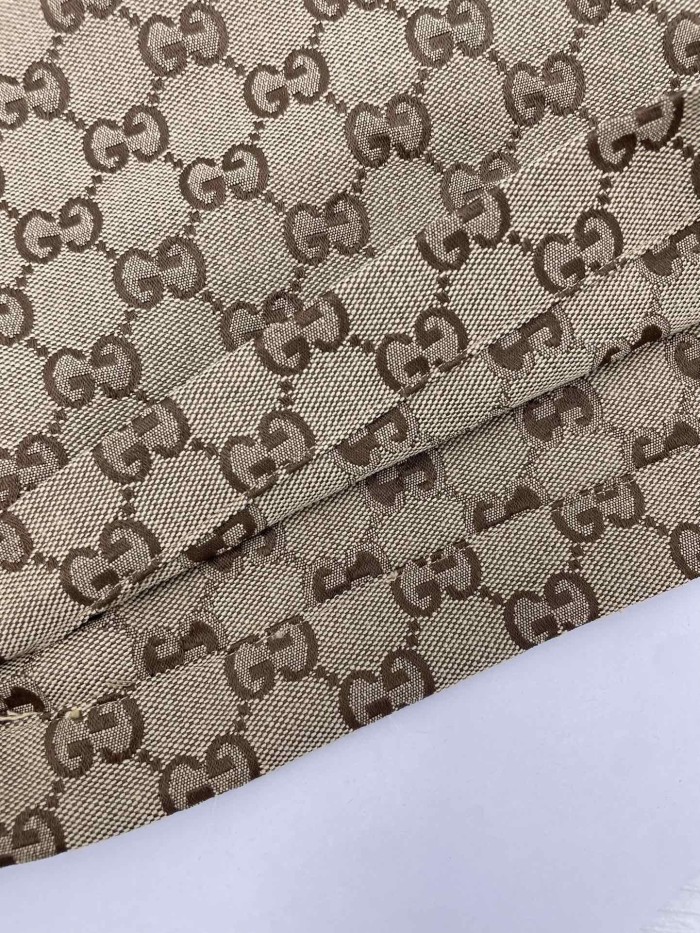 Gucci Sommeranzug Size S-XL