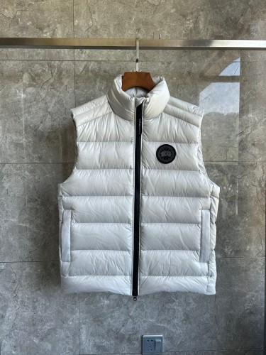 Canada Goose E2229 Crofton Vest-WD Men Winter Vest Size S-XXL