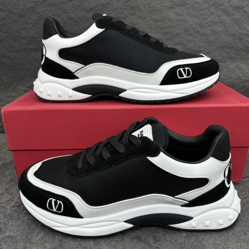 Valentino Men New Sneaker Size 40-45