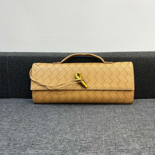 Bottega Veneta Andiamo Clutch 30*13*4cm