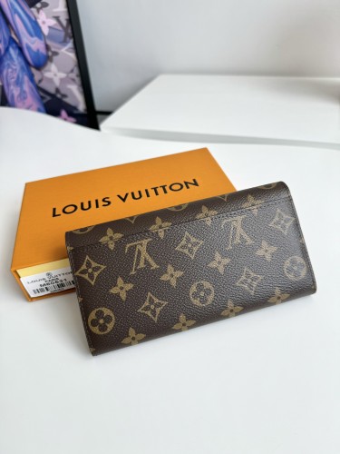 Louis Vuitton Women Wallet M60531 Size 19*10cm