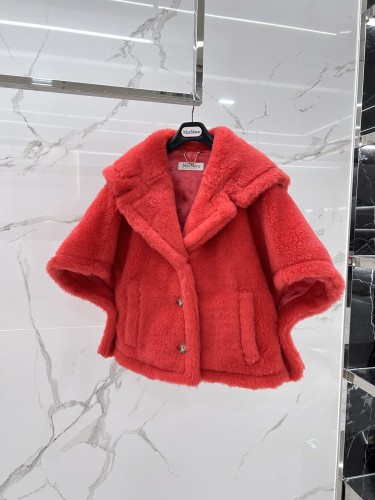 Max Mara Teddy Cape short style one size fits all