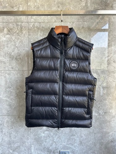 Canada Goose E2229 Crofton Vest-WD Men Winter Vest Size S-XXL