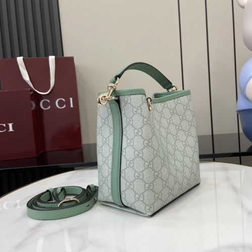 Gucci GG Emblem Women Shoulder Bags Size 20*18*11cm