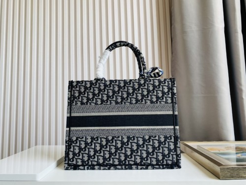 Dior Tote Women Handbags Bags 2-Size