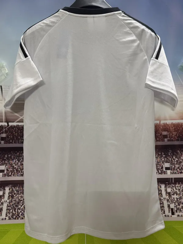 2025 AD White Casual T-Shirt (三叶AD)