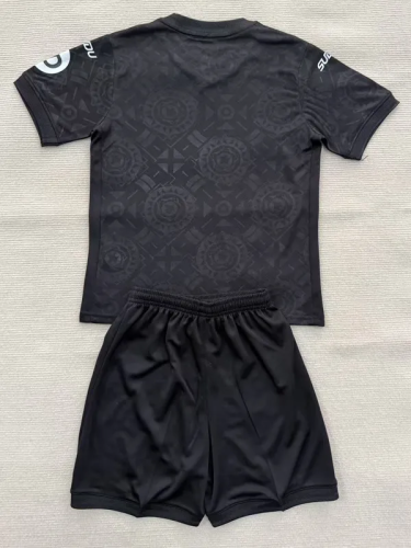 25-26 Wolves Black Goalkeeper Kids Soccer Jersey 1:1 Thai Quality