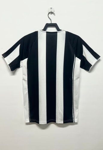 2004-2005 JUV Home Retro Soccer Jersey