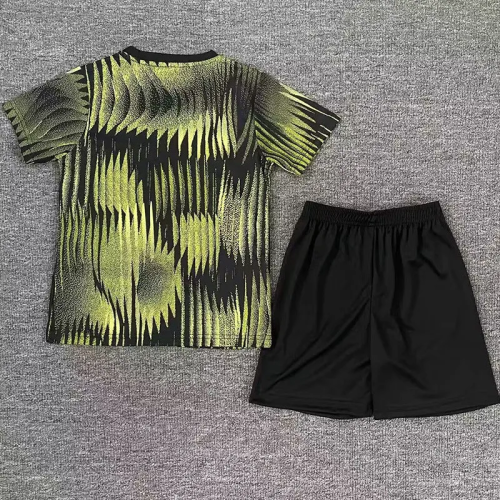 25-26 Leeds United Green Black Kids Training 1:1 Thai Quality