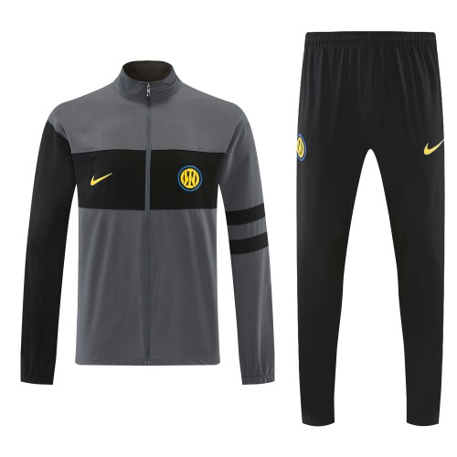 26-27   INT High Quality Windbreaker Suit