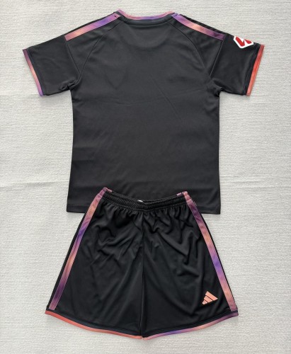 26-27 Sevilla Third Adult Suit