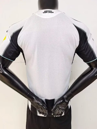 25-26 Newcastle Home Player Version Soccer Jersey