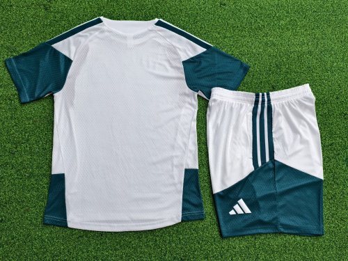 26-27 RMA High Quality Player Version Training Short Suit  (球员套装)