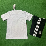 25-26 Japan White Special Edition Kids Training *小精灵