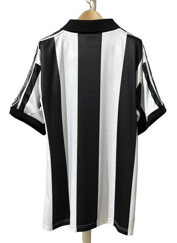 1980-1982 Newcastle Retro Soccer Jersey