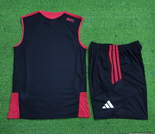 26-27 Man Utd High Quality Player Version Tank Top And Shorts Suit  (球员套装)